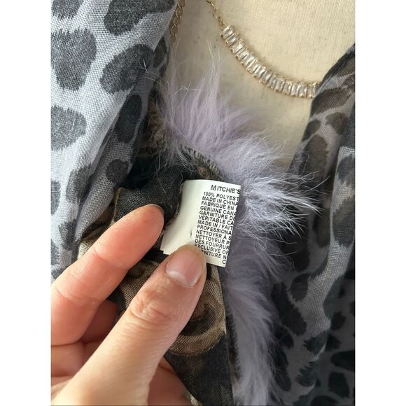 Animal print scarves with real fox fur dyed purple infinity loop - Picture 6 of 7